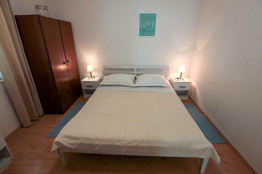 Apartments Luka Rogoznica  Buitenkant foto